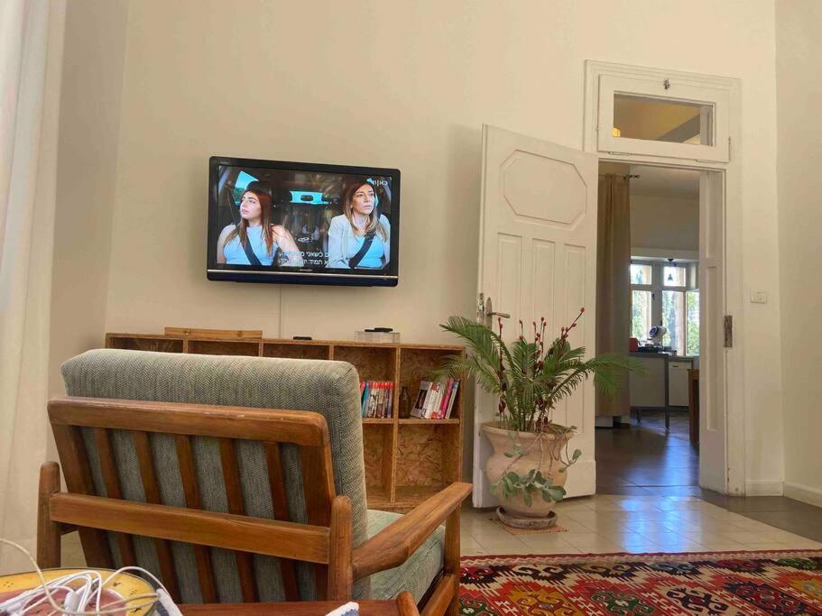 Home In Йерусалим Екстериор снимка